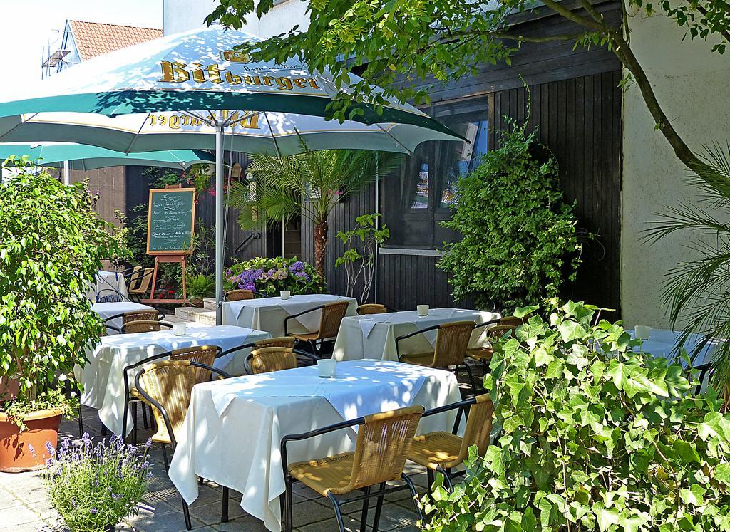 Hotel-Restaurant Schwyzerhuesli Viernheim Exterior photo